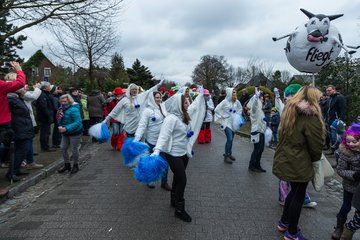 Bild 196 - Latuff Umzug